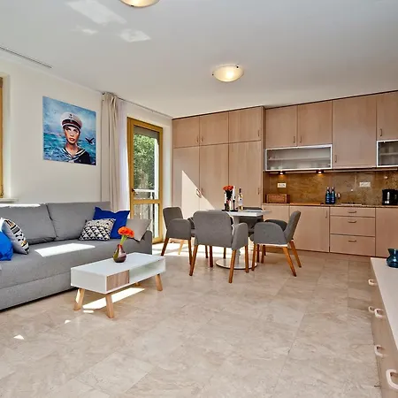 4 Zywioly Blueapart Apartment *